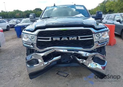 2024 Ram 2500 Tradesman 4X4 6'4 Box z USA, uszkodzony, nr VIN 3C6UR5CJ7RG279245